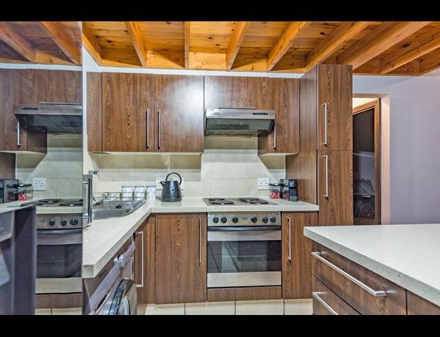1 BEDROOM APARTMENT FOR SALE IN FOURWAYS